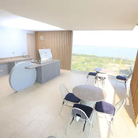 De Lujo Frente Al Mar Con Acceso A Piscina Apartamento Cartagena